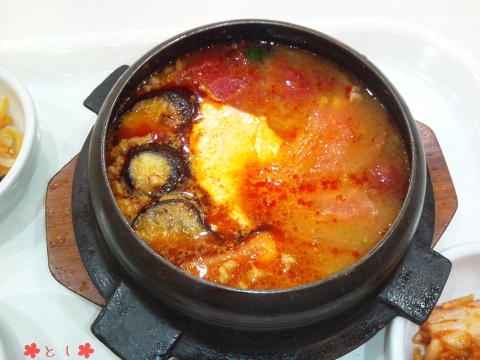 トマト純豆腐チゲ