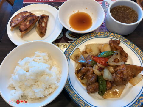 鶏肉のピリ辛炒め＋餃子3個＋ライス＋スープ