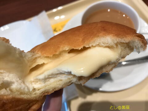 ドトール チーズのパン