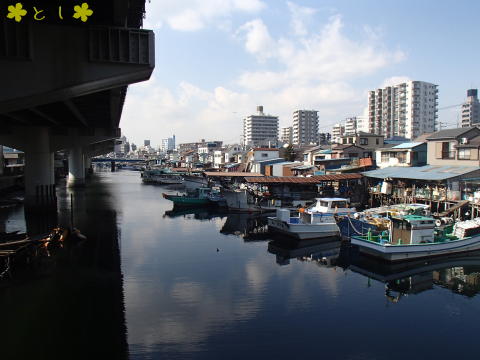 京浜運河の上には居住空間